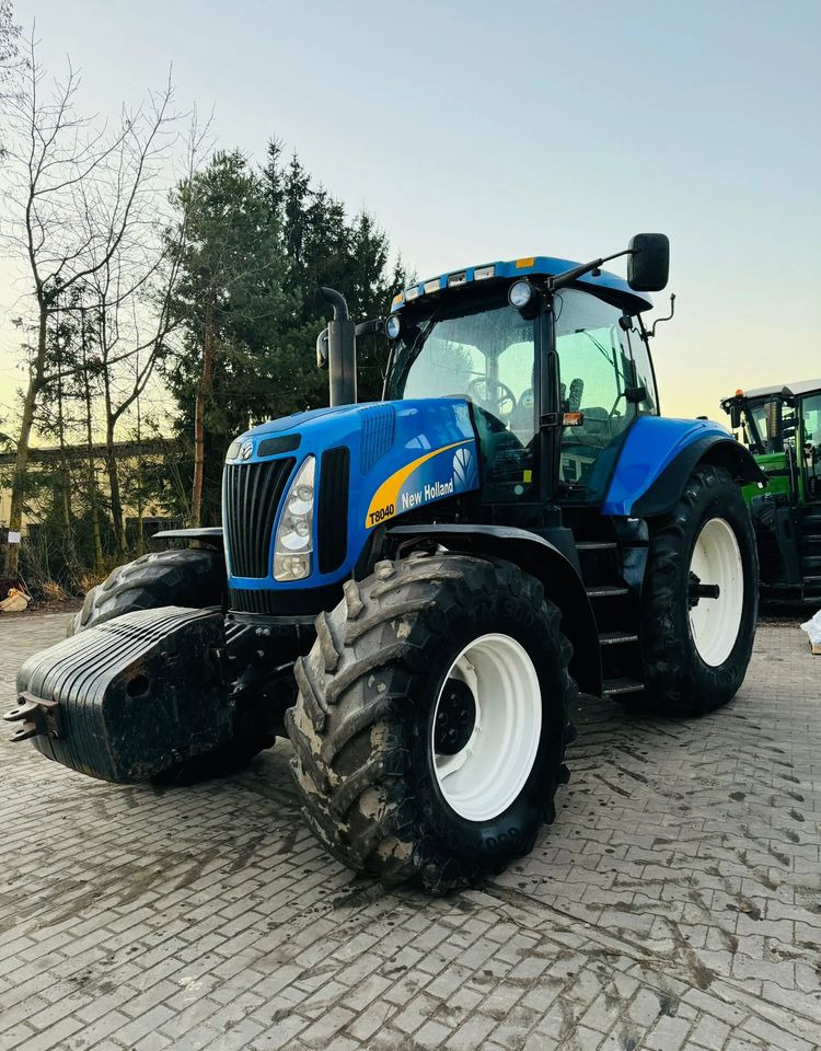 New Holland T8040 - Traktorius: foto 1 New Holland T8040 - Traktorius: foto 1