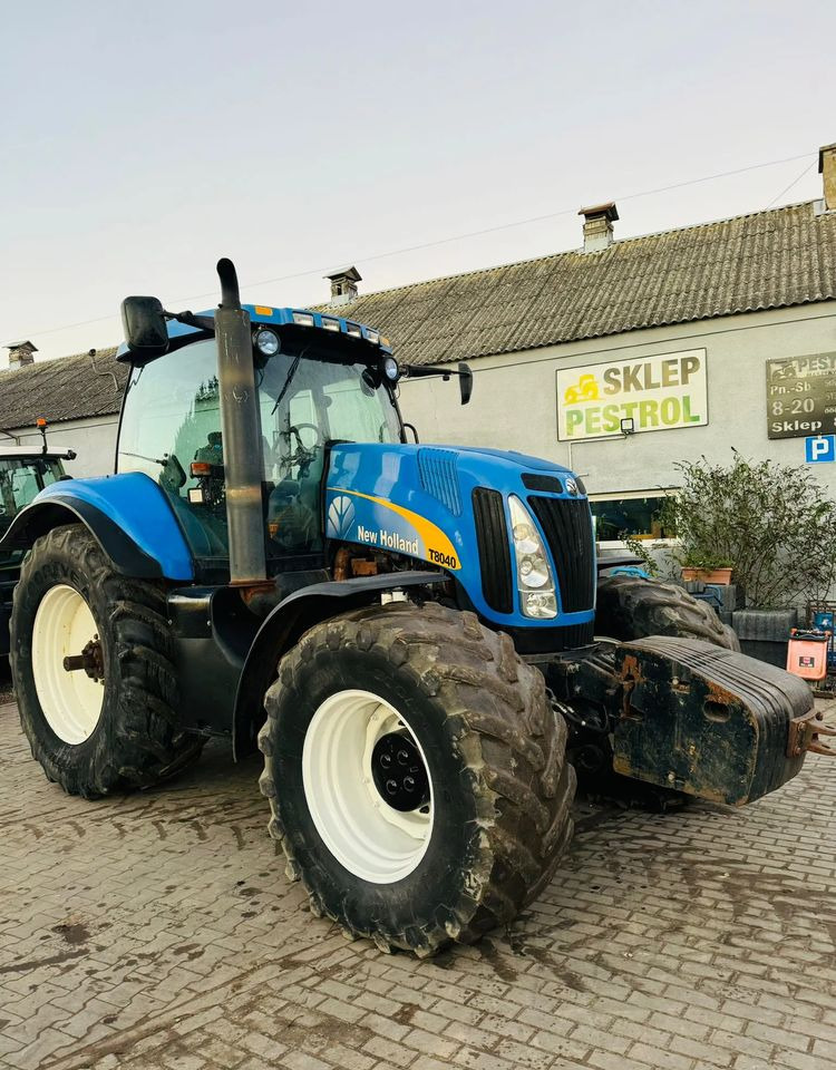 New Holland T8040 - Traktorius: foto 2 New Holland T8040 - Traktorius: foto 2