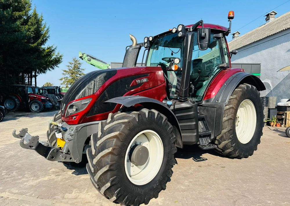 Valtra S233 - Traktorius: foto 1 Valtra S233 - Traktorius: foto 1