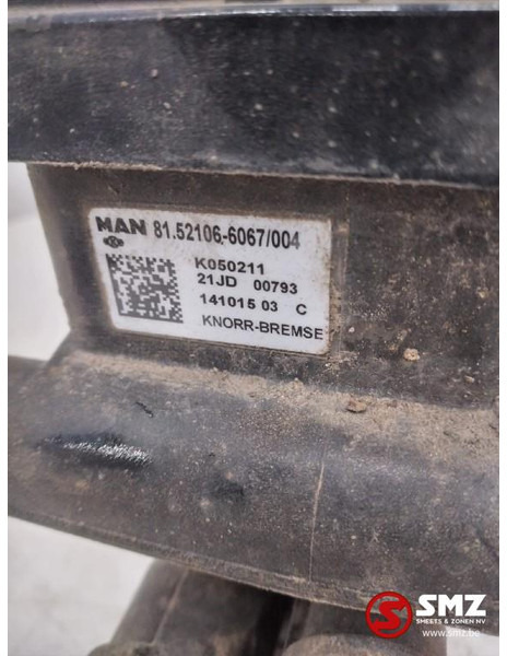 MAN Occ EBS vooras modulator MAN TGX 81521066067 K0502 - Atsarginės dalys - Sunkvežimis: foto 3 MAN Occ EBS vooras modulator MAN TGX 81521066067 K0502 - Atsarginės dalys - Sunkvežimis: foto 3