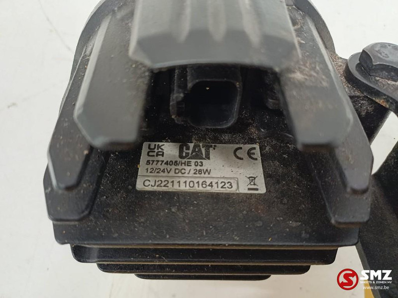 Caterpillar Floodlamp Caterpillar - Apšvietimas - Krovimo technika: foto 5 Caterpillar Floodlamp Caterpillar - Apšvietimas - Krovimo technika: foto 5