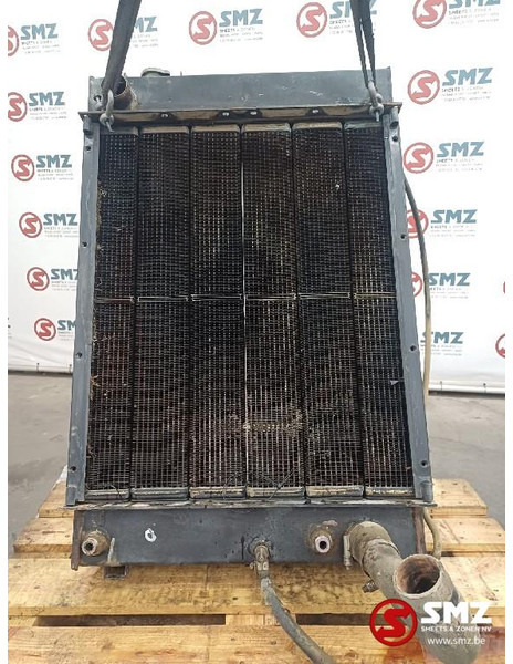 Caterpillar Occ radiator D6M Caterpillar - Radiatorius: foto 1 Caterpillar Occ radiator D6M Caterpillar - Radiatorius: foto 1