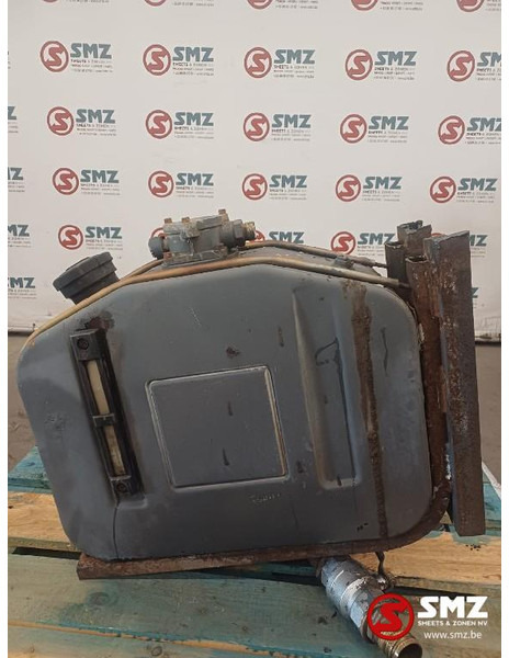 Diversen Occ hydraulische tank 100L - Hidraulinis bakas - Sunkvežimis: foto 1 Diversen Occ hydraulische tank 100L - Hidraulinis bakas - Sunkvežimis: foto 1