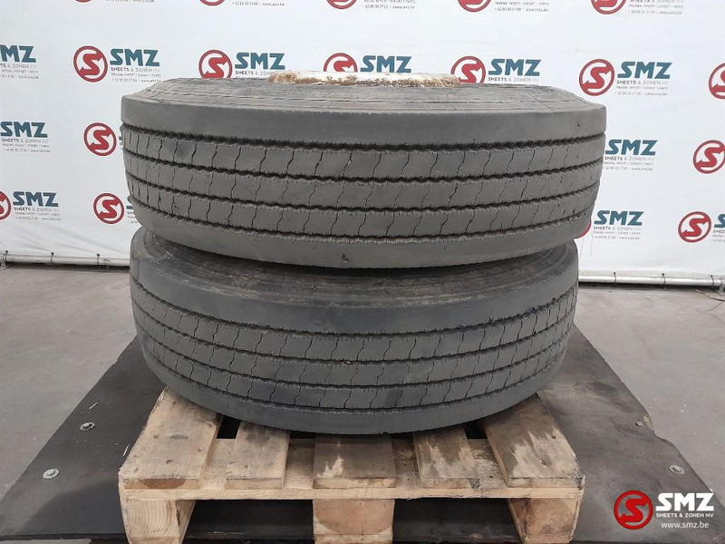 Diversen Occ vrachtwagenband Apollo 315/80R22.5 156/150L - Padanga - Sunkvežimis: foto 1 Diversen Occ vrachtwagenband Apollo 315/80R22.5 156/150L - Padanga - Sunkvežimis: foto 1