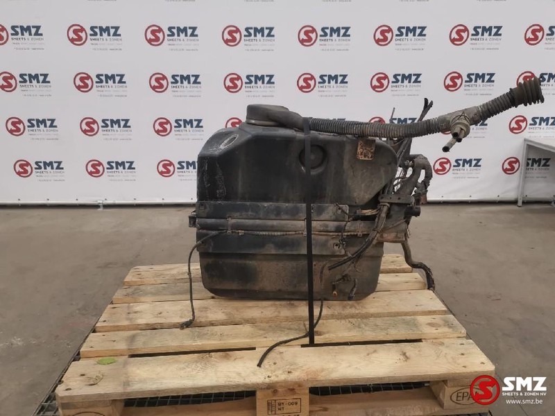 Iveco Occ AdBlue tank 62L Iveco - AdBlue bakas - Sunkvežimis: foto 3 Iveco Occ AdBlue tank 62L Iveco - AdBlue bakas - Sunkvežimis: foto 3