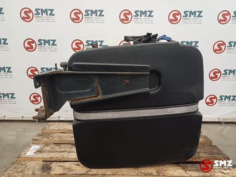 Iveco Occ AdBlue tank Iveco - Kuro sistema - Sunkvežimis: foto 3 Iveco Occ AdBlue tank Iveco - Kuro sistema - Sunkvežimis: foto 3