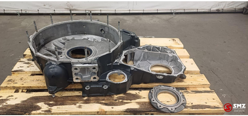 Iveco Occ vliegwielhuis F3AE3681 Cursor10 Iveco - Variklis ir dalys - Sunkvežimis: foto 2 Iveco Occ vliegwielhuis F3AE3681 Cursor10 Iveco - Variklis ir dalys - Sunkvežimis: foto 2