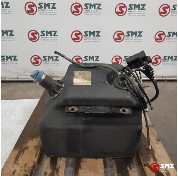 MAN Occ AdBluetank 35L + AdBlueniveausensor MAN - Kuro sistema - Sunkvežimis: foto 1 MAN Occ AdBluetank 35L + AdBlueniveausensor MAN - Kuro sistema - Sunkvežimis: foto 1