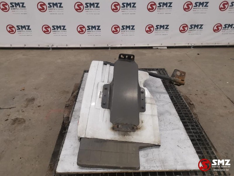 Mercedes-Benz Occ Spatbord links Mercedes Actros 1844 - Kėbulas ir išorė - Sunkvežimis: foto 2 Mercedes-Benz Occ Spatbord links Mercedes Actros 1844 - Kėbulas ir išorė - Sunkvežimis: foto 2