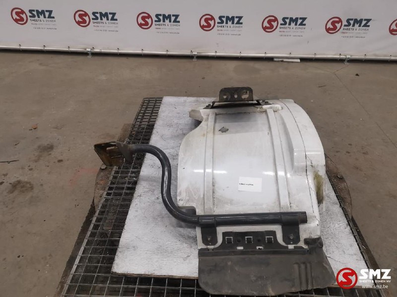 Mercedes-Benz Occ Spatbord links Mercedes Actros 1844 - Kėbulas ir išorė - Sunkvežimis: foto 3 Mercedes-Benz Occ Spatbord links Mercedes Actros 1844 - Kėbulas ir išorė - Sunkvežimis: foto 3