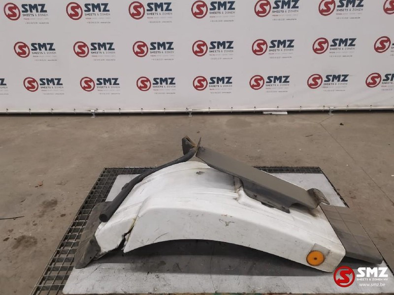 Mercedes-Benz Occ Spatbord links Mercedes Actros 1844 - Kėbulas ir išorė - Sunkvežimis: foto 1 Mercedes-Benz Occ Spatbord links Mercedes Actros 1844 - Kėbulas ir išorė - Sunkvežimis: foto 1