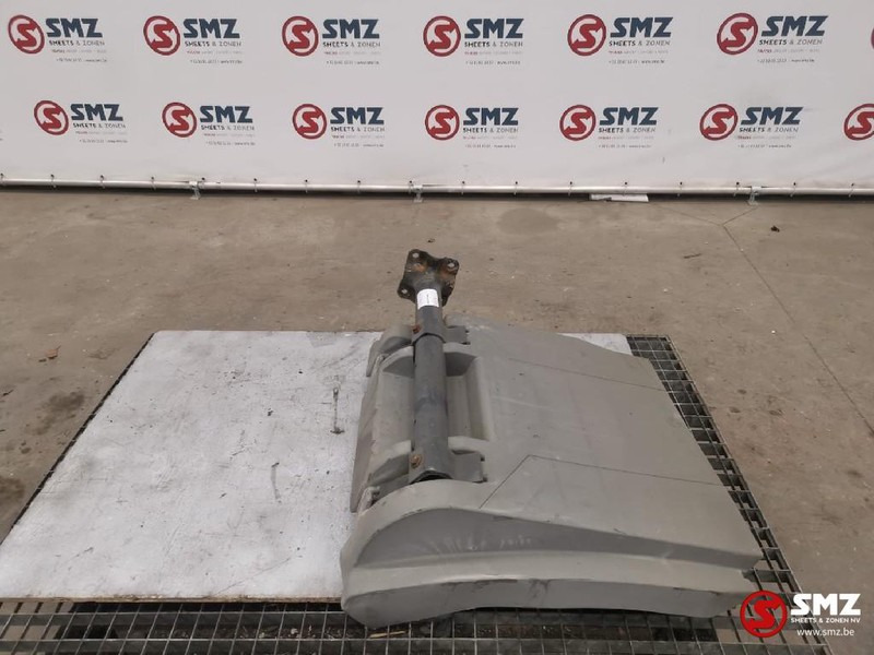 Mercedes-Benz Occ Spatbord met steun Actros MP2/MP3 - Kėbulas ir išorė - Sunkvežimis: foto 2 Mercedes-Benz Occ Spatbord met steun Actros MP2/MP3 - Kėbulas ir išorė - Sunkvežimis: foto 2