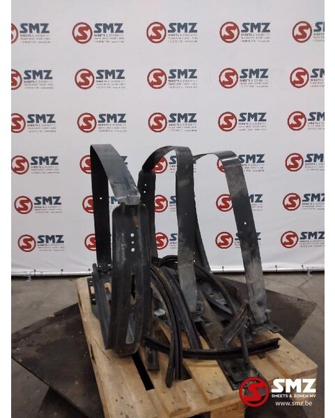 Mercedes-Benz Occ bevestingsstukken brandstoftank Mercedes Actro - Rėmas/ Važiuoklė - Sunkvežimis: foto 3 Mercedes-Benz Occ bevestingsstukken brandstoftank Mercedes Actro - Rėmas/ Važiuoklė - Sunkvežimis: foto 3