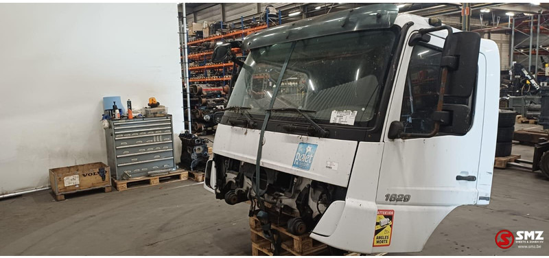 Mercedes-Benz Occ cabine Mercedes - Kabina ir interjeras - Sunkvežimis: foto 1 Mercedes-Benz Occ cabine Mercedes - Kabina ir interjeras - Sunkvežimis: foto 1