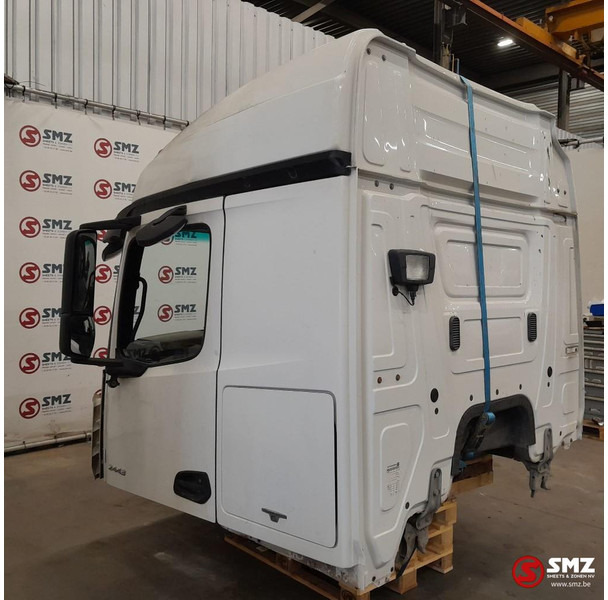 Mercedes-Benz Occ cabine RHD Mercedes - Kabina ir interjeras - Sunkvežimis: foto 5 Mercedes-Benz Occ cabine RHD Mercedes - Kabina ir interjeras - Sunkvežimis: foto 5