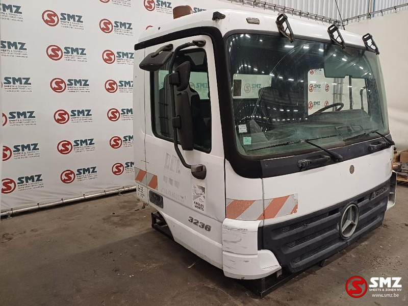 Mercedes-Benz Occ cabine compleet Mercedes Actros MP2 - Kabina ir interjeras - Sunkvežimis: foto 4 Mercedes-Benz Occ cabine compleet Mercedes Actros MP2 - Kabina ir interjeras - Sunkvežimis: foto 4