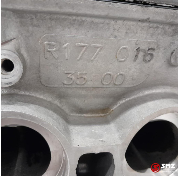 Variklis ir dalys - Lengvasis automobilis Mercedes-Benz Occ cilinderkop + kleppendeksel links AMG C63S Mer: foto 10