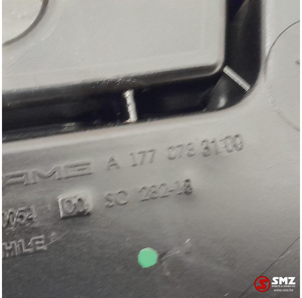 Mercedes-Benz Occ olieafscheider rechts AMG C63S Mercedes - Variklis ir dalys - Lengvasis automobilis: foto 5 Mercedes-Benz Occ olieafscheider rechts AMG C63S Mercedes - Variklis ir dalys - Lengvasis automobilis: foto 5