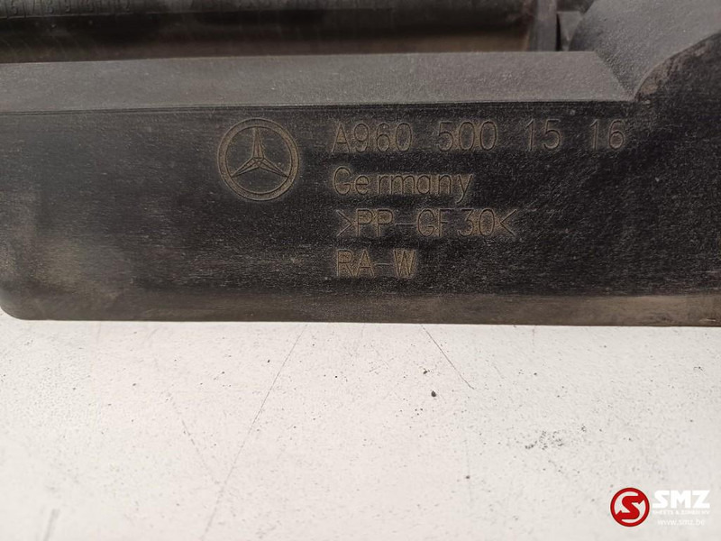 Mercedes-Benz Occ radiatorrooster Mercedes - Radiatorius - Sunkvežimis: foto 3 Mercedes-Benz Occ radiatorrooster Mercedes - Radiatorius - Sunkvežimis: foto 3