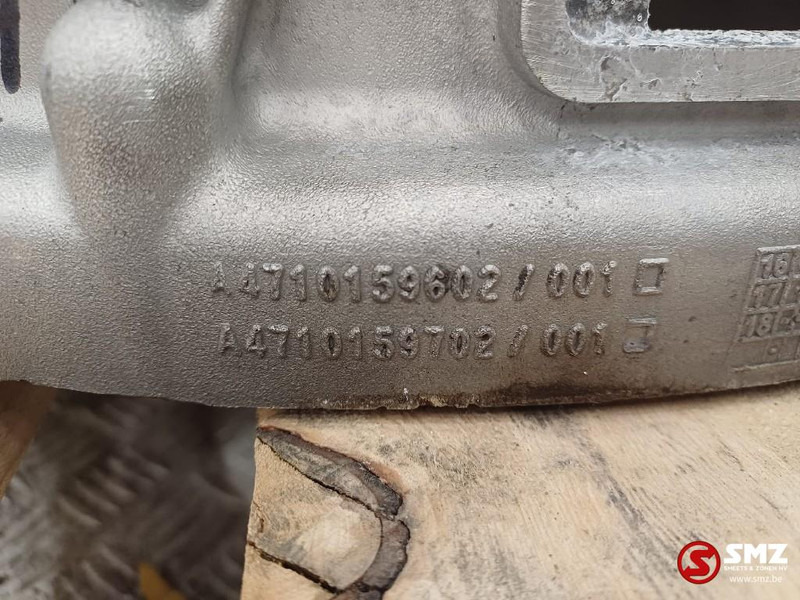 Mercedes-Benz Occ vliegwielhuis OM471 Mercedes - Variklis ir dalys - Sunkvežimis: foto 3 Mercedes-Benz Occ vliegwielhuis OM471 Mercedes - Variklis ir dalys - Sunkvežimis: foto 3