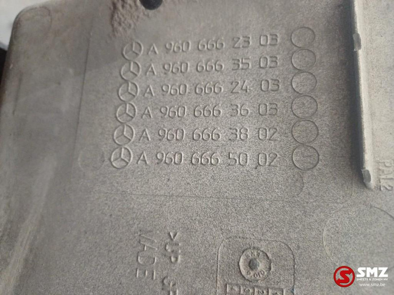 Mercedes-Benz Occ voorbumper Mercedes - Bamperis - Sunkvežimis: foto 5 Mercedes-Benz Occ voorbumper Mercedes - Bamperis - Sunkvežimis: foto 5