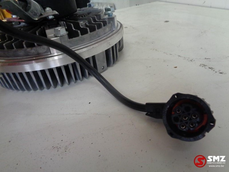 Mercedes-Benz Ventilator koppeling Mercedes Actros MP2/3 - Ventiliatorius - Sunkvežimis: foto 3 Mercedes-Benz Ventilator koppeling Mercedes Actros MP2/3 - Ventiliatorius - Sunkvežimis: foto 3