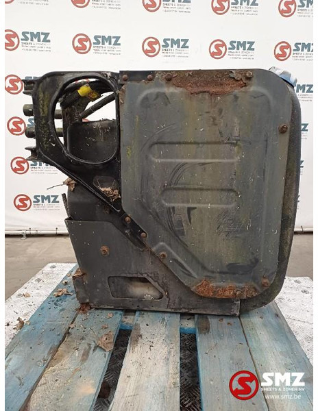 Renault Occ AdBluetank 60L Renault - Kuro sistema - Sunkvežimis: foto 3 Renault Occ AdBluetank 60L Renault - Kuro sistema - Sunkvežimis: foto 3