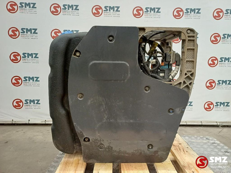 Renault Occ AdBluetank + AdBluepomp Renault - Kuro sistema - Sunkvežimis: foto 3 Renault Occ AdBluetank + AdBluepomp Renault - Kuro sistema - Sunkvežimis: foto 3