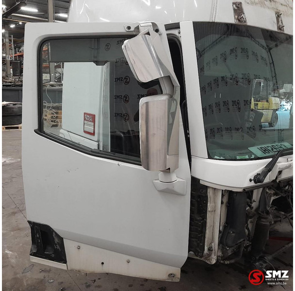 Renault Occ cabine RHD Renault T - Kabina ir interjeras - Sunkvežimis: foto 4 Renault Occ cabine RHD Renault T - Kabina ir interjeras - Sunkvežimis: foto 4