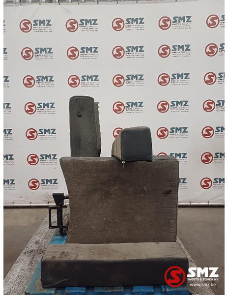 Renault Occ extra zitting Renault - Kabina ir interjeras - Sunkvežimis: foto 2 Renault Occ extra zitting Renault - Kabina ir interjeras - Sunkvežimis: foto 2