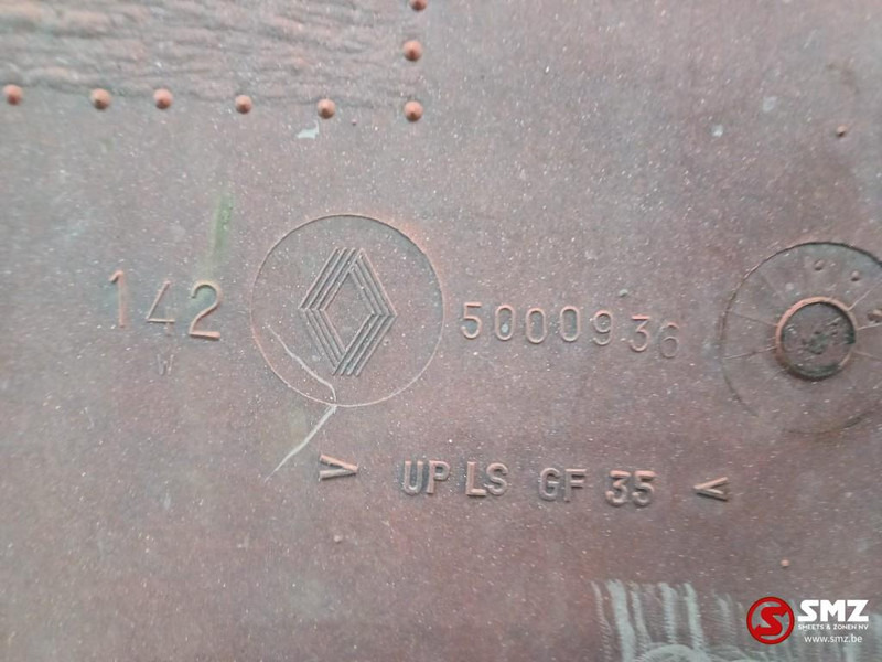 Renault Occ opstapbak links Renault - Kabina ir interjeras - Sunkvežimis: foto 3 Renault Occ opstapbak links Renault - Kabina ir interjeras - Sunkvežimis: foto 3