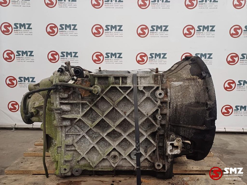 Renault Occ versnellingsbak voor onderdelen AT2412C Renaul - Pavarų dėžė - Sunkvežimis: foto 2 Renault Occ versnellingsbak voor onderdelen AT2412C Renaul - Pavarų dėžė - Sunkvežimis: foto 2