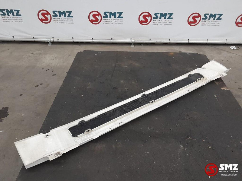 Scania Occ voorgrillepaneel Scania - Grotelės - Sunkvežimis: foto 2 Scania Occ voorgrillepaneel Scania - Grotelės - Sunkvežimis: foto 2