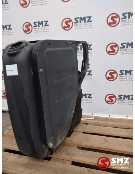 Volvo Occ AdBlue tank Volvo FH Euro 5 20856473 - Kuro sistema - Sunkvežimis: foto 1 Volvo Occ AdBlue tank Volvo FH Euro 5 20856473 - Kuro sistema - Sunkvežimis: foto 1