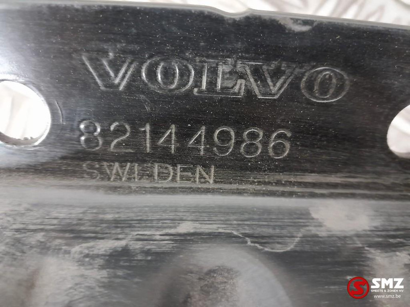Volvo Occ opstapbak links Volvo - Kabina ir interjeras - Sunkvežimis: foto 3 Volvo Occ opstapbak links Volvo - Kabina ir interjeras - Sunkvežimis: foto 3