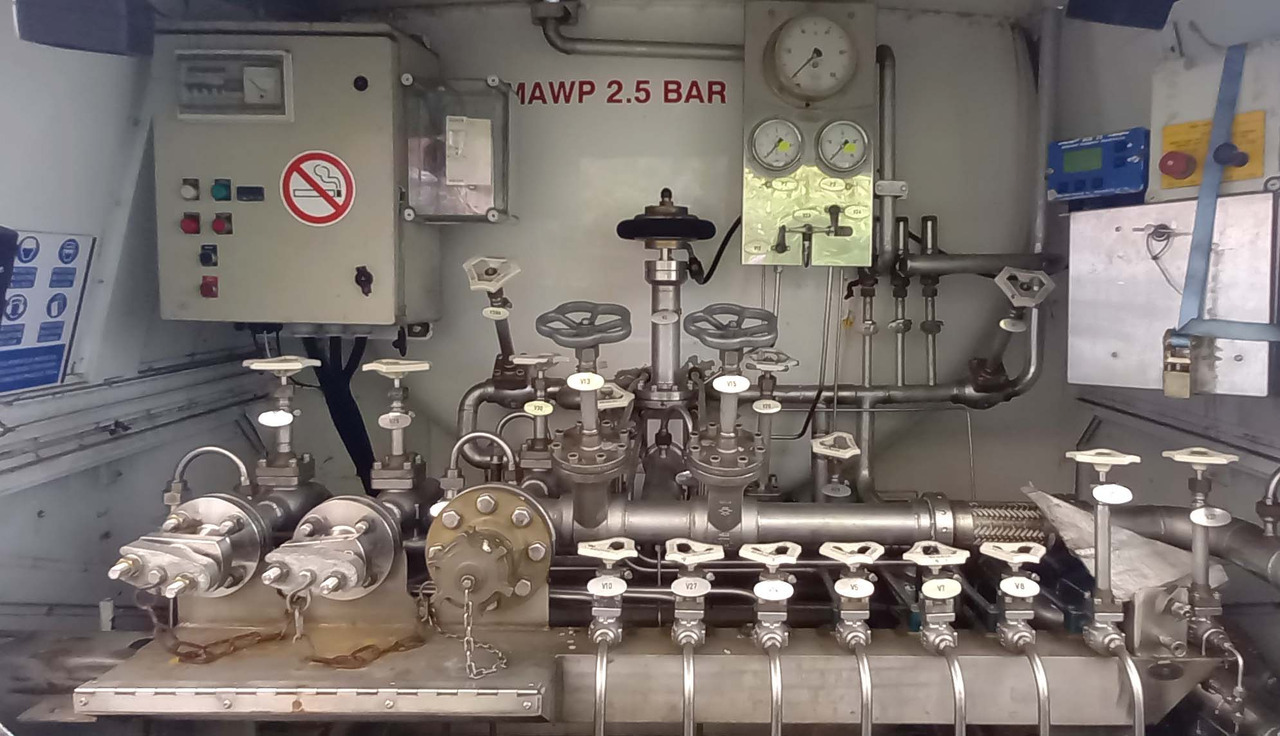 CRYOLOR Gas tank semi-trailer cryogenic used for nitrogen, argon, oxygen, LIN, LOX, LAR. - Puspriekabė cisterna: foto 5 CRYOLOR Gas tank semi-trailer cryogenic used for nitrogen, argon, oxygen, LIN, LOX, LAR. - Puspriekabė cisterna: foto 5