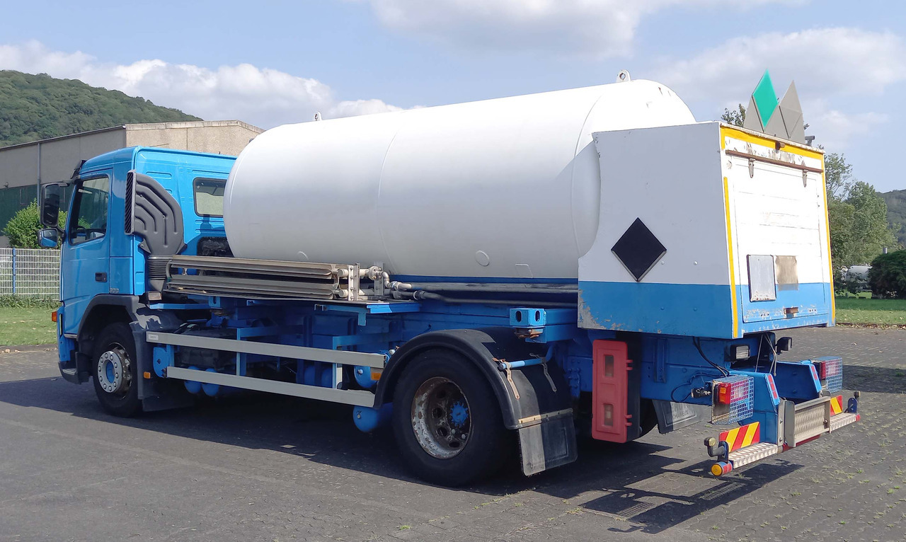 VOLVO Gas oxygen, argon, nitrogen - Autocisterna: foto 5 VOLVO Gas oxygen, argon, nitrogen - Autocisterna: foto 5