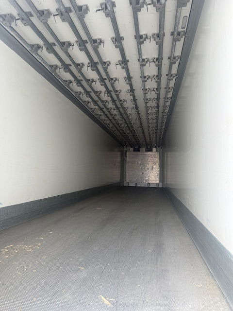 Schmitz Cargobull Vleeshanger Schade - Refrižeratorius puspriekabė: foto 3 Schmitz Cargobull Vleeshanger Schade - Refrižeratorius puspriekabė: foto 3