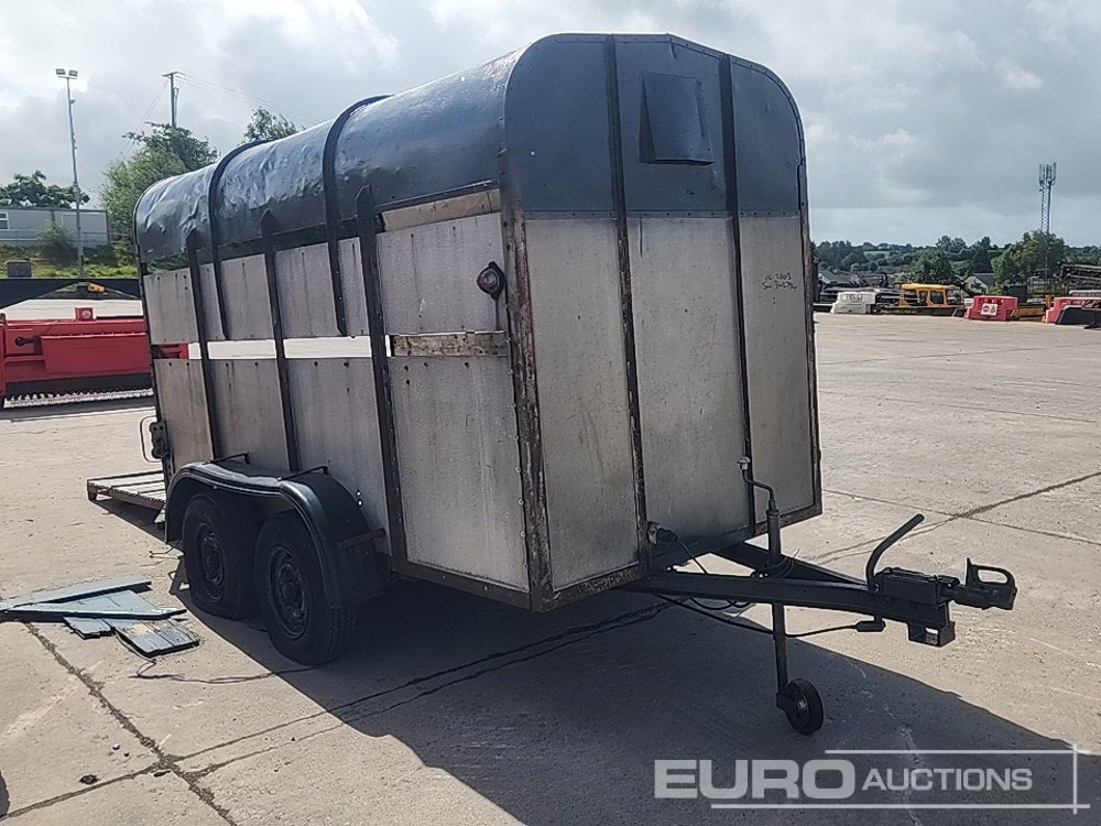 10' x 5' Twin Axle Cattle Trailer - Gyvulių pervežimo puspriekabė: foto 4 10' x 5' Twin Axle Cattle Trailer - Gyvulių pervežimo puspriekabė: foto 4