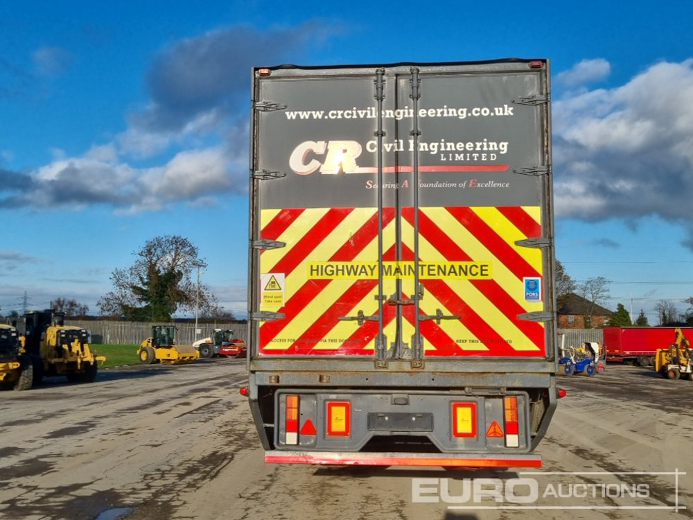 1998 Fruehauf VJH SA2 - Furgonas puspriekabė: foto 4 1998 Fruehauf VJH SA2 - Furgonas puspriekabė: foto 4