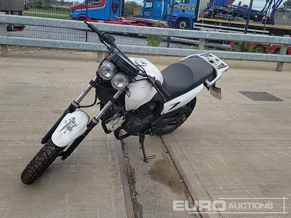 2004 Honda XL125 - Motociklas: foto 1 2004 Honda XL125 - Motociklas: foto 1
