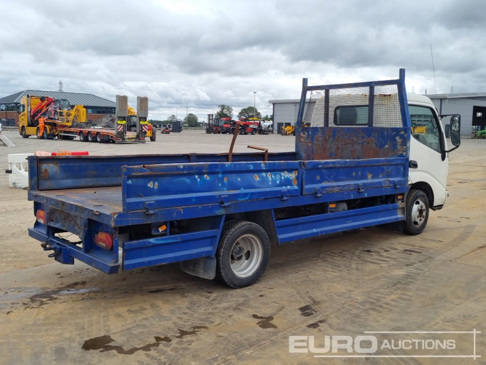 2004 Toyota Dyna - Bortinis automobilis: foto 5 2004 Toyota Dyna - Bortinis automobilis: foto 5