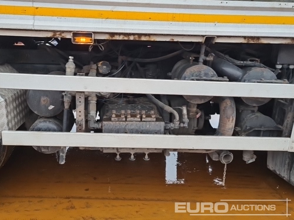 Autocisterna 2005 Scania R124: foto 24 Autocisterna 2005 Scania R124: foto 24