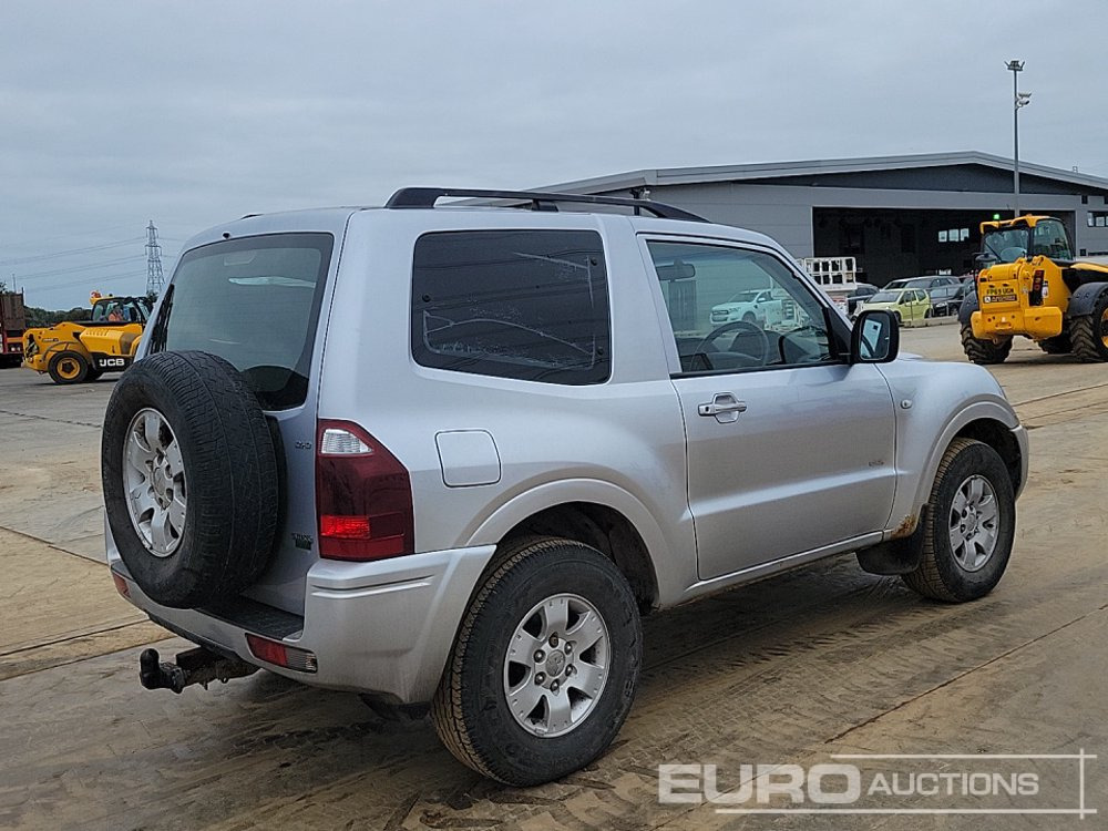 2006 Mitsubishi Shogun - Visureigis: foto 5 2006 Mitsubishi Shogun - Visureigis: foto 5