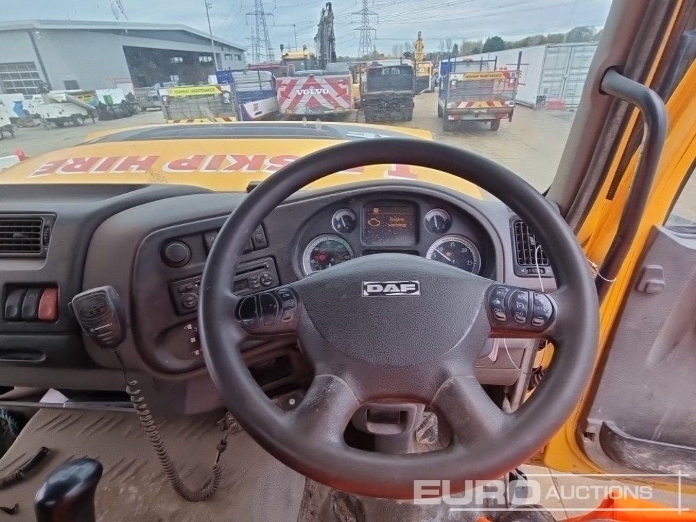 Nuožulnaus pakėlimo ant platformos sunkvežimis 2007 DAF LF: foto 40