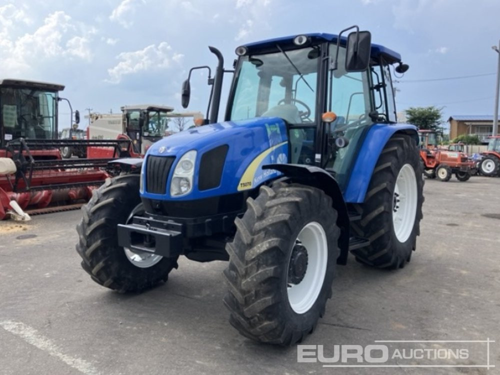 2011 New Holland T5070 - Traktorius: foto 1 2011 New Holland T5070 - Traktorius: foto 1