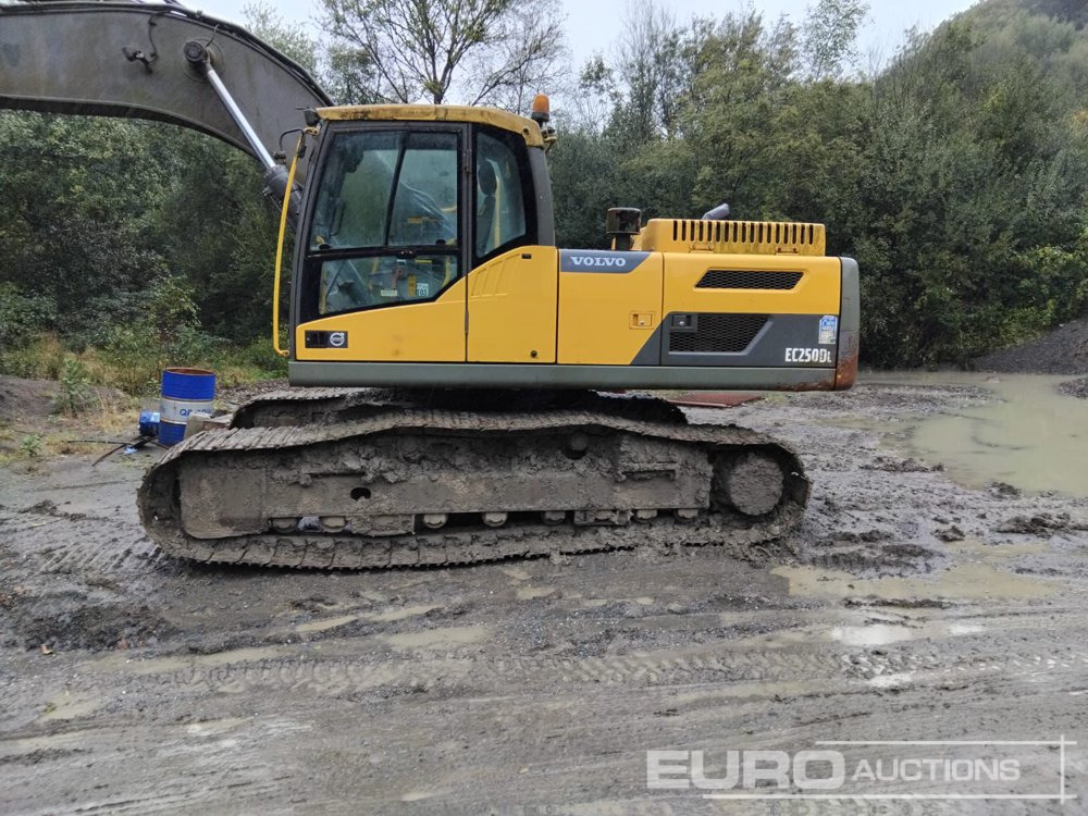 2011 Volvo EC250DL - Vikšrinis ekskavatorius: foto 1 2011 Volvo EC250DL - Vikšrinis ekskavatorius: foto 1
