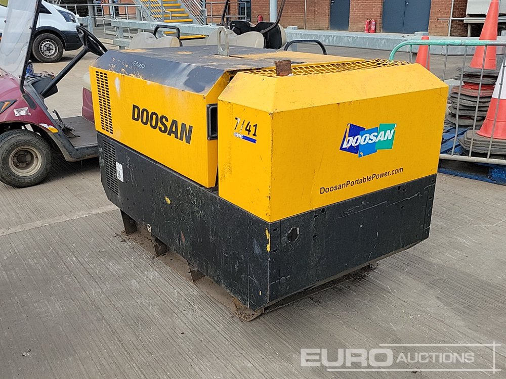2013 Doosan 741 140CFM - Oro kompresorius: foto 3 2013 Doosan 741 140CFM - Oro kompresorius: foto 3