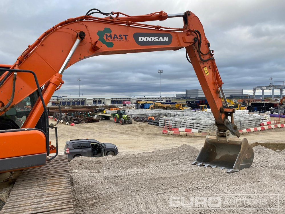 2013 Doosan DX225LC - Vikšrinis ekskavatorius: foto 2 2013 Doosan DX225LC - Vikšrinis ekskavatorius: foto 2