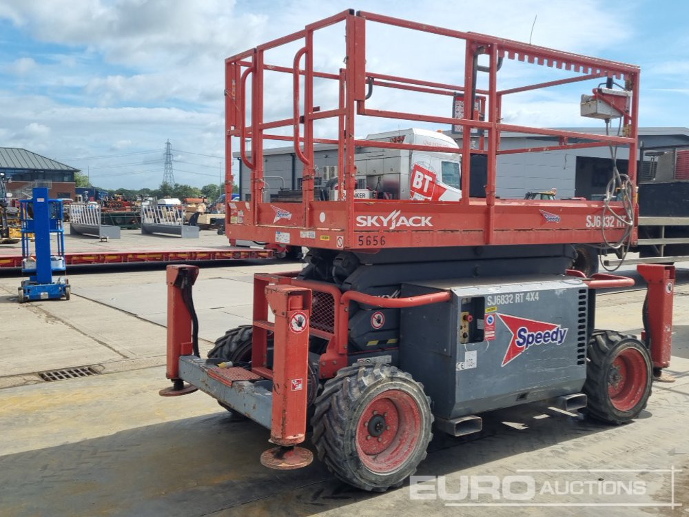 2014 SkyJack SJ6832RT - Kėlimo platforma: foto 5 2014 SkyJack SJ6832RT - Kėlimo platforma: foto 5